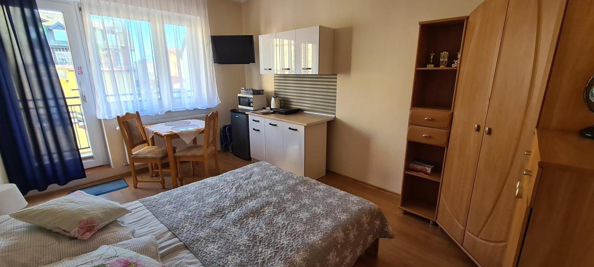 Moris 2 Pokoje Goscinne Леба Номер фото